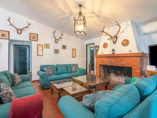 Chalet en venta en Aroche. Magnifica Finca en Venta en Aroche sierra Huelva. Chalets.
