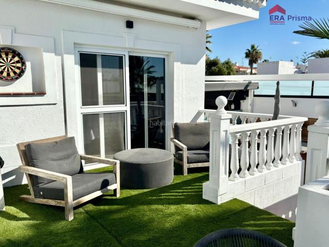 Chalet en venta en Arona, Costa del Silencio. Villa de Lujo en Costa del Silencio Piscina Privada, Bodega y Despacho. Chalets.