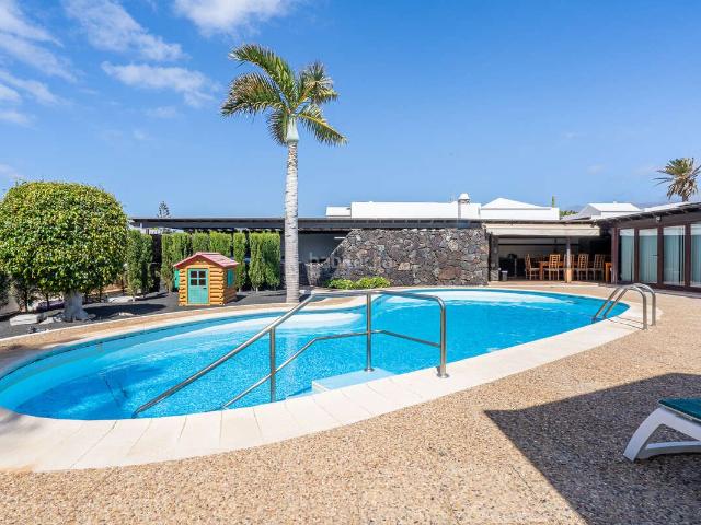Chalet en venta en Arrecife, El Cable. Exclusivo Chalet en El Cable, Arrecife. Chalets.