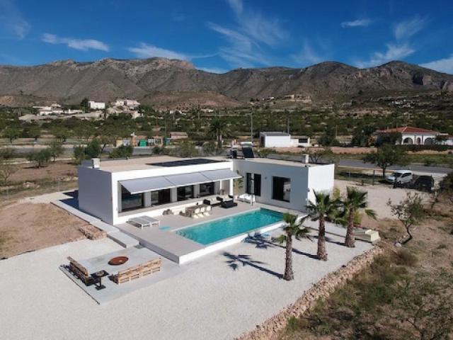 Chalet en venta en Aspe