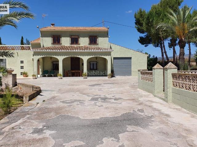 Chalet en venta en Aspe, El Castillo. Chalet en Aspe tipo Villa Casa Señorial con Piscina. Chalets.