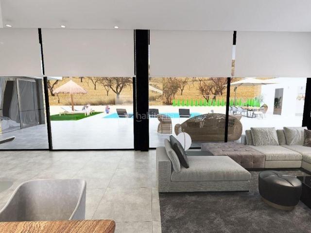 Chalet en venta en Aspe, Pedanías Este. Exclusiva Villa de Diseño con Piscina y Terraza en Aspe Alicante. Chalets.