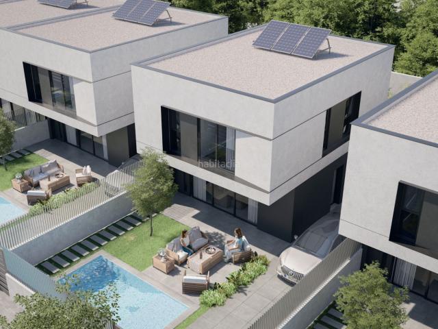 Chalet en venta en Aspe, Pedanías Este. Villa con piscina en Urbanización Santa Elena en Aspe. Chalets.