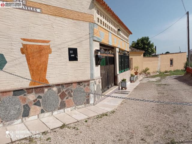 Chalet en venta en Aspe, Pedanías Oeste. Chalet en Aspe con piscina muy bien situado Carretera La Romana. Chalets.