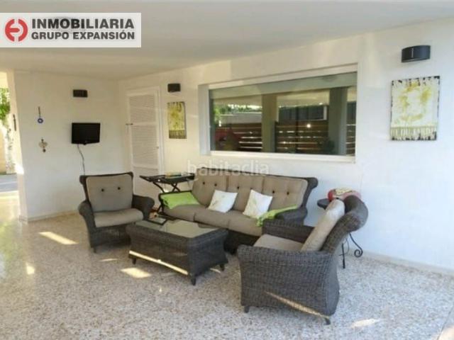 Chalet en venta en Aspe, Pedanías Oeste. Chalet en Aspe de lujo independiente. Chalets.