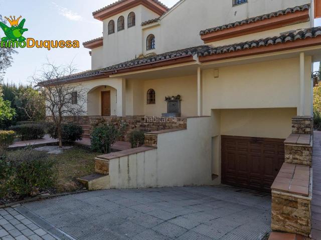 Chalet en venta en Atarfe. IMPRESIONANTE CHALET EN URB. LOS CORTIJOS ATARFE. Chalets.