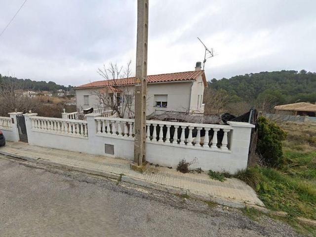 Chalet en venta en avenida Torrelles, Montmell, El, de 84 m² 3 habitaciones por 112.000