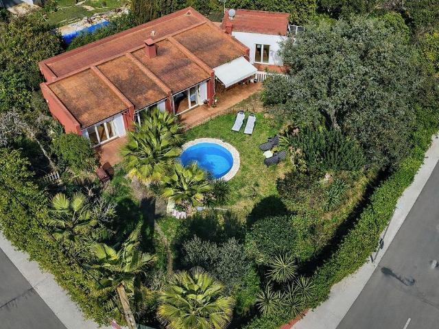 Chalet en venta en avenida València, Calonge, de 107 m² 3 habitaciones por 498.000