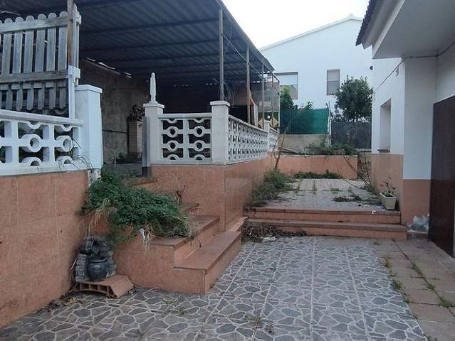 Chalet en venta en avenida De Creixell, Creixell, de 196 m² 3 habitaciones por 250.000