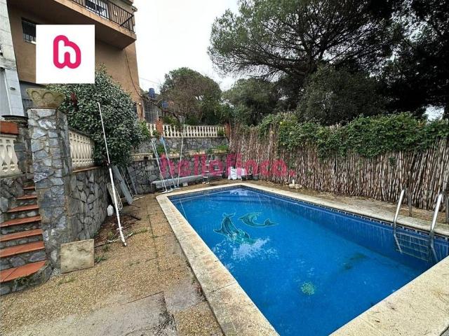 Chalet en venta en avenida De la Creu D'aguilar, Dosrius, de 210 m² 5 habitaciones por 370.000