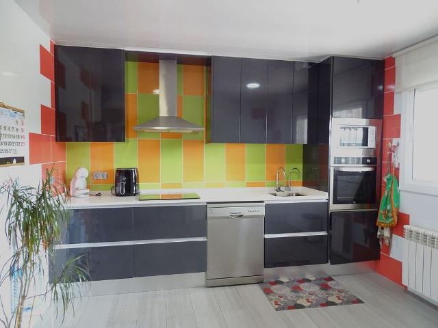 Chalet en venta en avenida Mas Romeu, Lloret de Mar, de 127 m² 4 habitaciones por 525.000