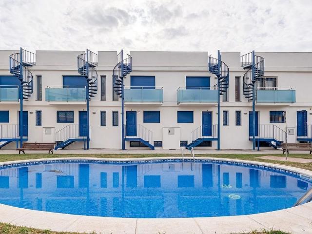 Chalet en venta en avenida Rafael de Llao, Ampolla, l´, de 170 m² 6 habitaciones por 290.000