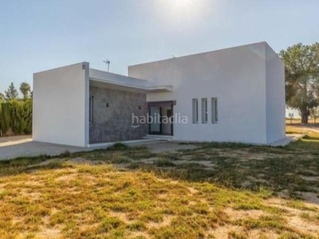 Chalet en venta en Aznalcázar. EXCLUSIVO CHALET INDEPENDIENTE EN AZNALCÁZAR PRIVACIDAD, NATURALEZA Y AMPLITUD EN UNA PARCELA ESPECTACULAR. Chalets.