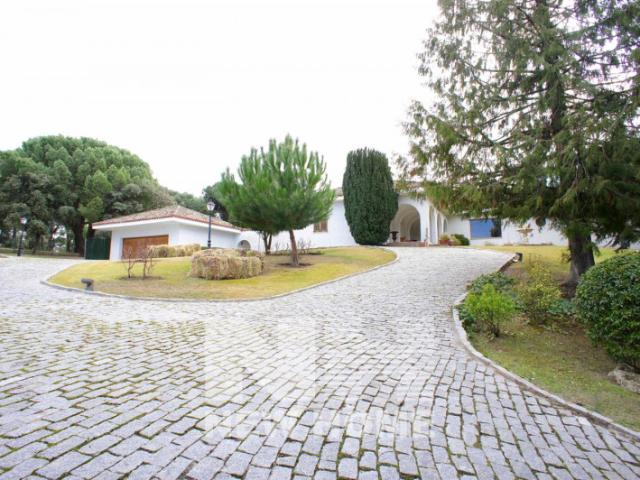 Chalet en venta en Boadilla del Monte, Calle Encinas, 28668