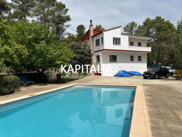 Chalet en venta en Bocairent. CHALET A LA VENTA EN BOCAIRENT. Chalets.