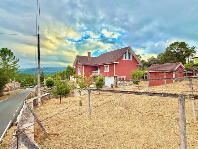Chalet en venta en Boqueixón. Chalets.