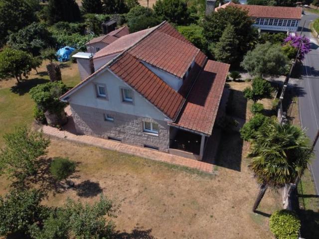 Chalet en venta en Boqueixón, Galicia