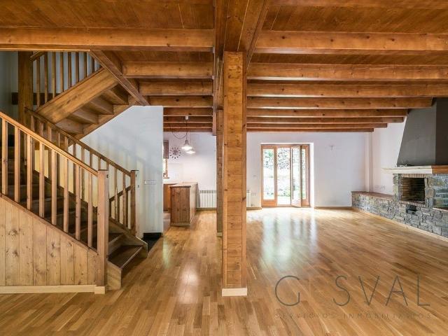 Chalet en venta en Bòrdes, es, de 212 m² 3 habitaciones por 525.000