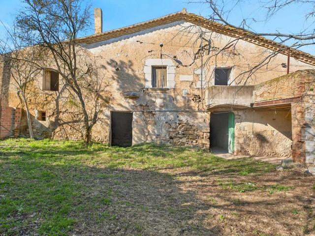 Chalet en venta en Borrassà. MAsia Urbana. Chalets.