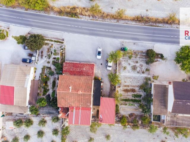 Chalet en venta en Baza. CASA CON OPCION A NEGOCIO O SEGUNDA VIVIENDA. Chalets.