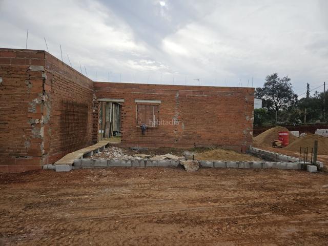 Chalet en venta en Badajoz, Dehesilla de Calamón Campomanes. PARCELA CON CHALET EN CONSTRUCCIÓN DEHESILLA DE CALAMÓN. Chalets.
