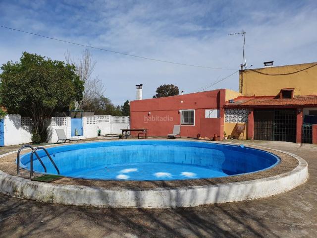 Chalet en venta en Badajoz, Dehesilla de Calamón Campomanes. VENTA CHALET CON TERRENO CTRA VALVERDE BADAJOZ. Chalets.