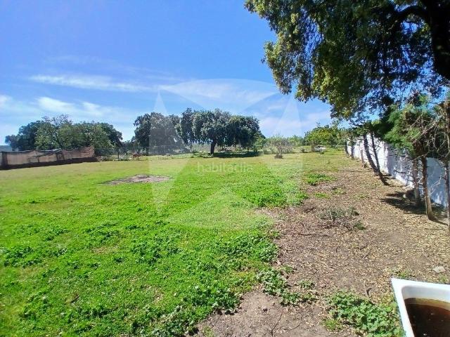 Chalet en venta en Badajoz, Las Vaguadas. CHALET RUSTICO EN VENTA EN PARCELA DE 5.021 M2. ZONA CRTA. DE VALVERDE. Chalets.