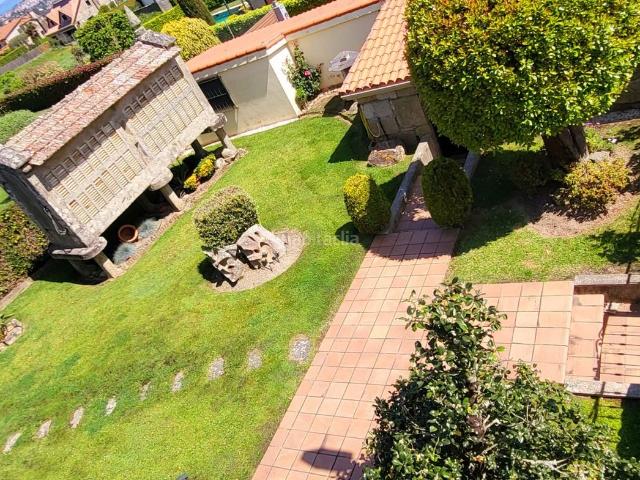 Chalet en venta en Baiona. ! OCASIÓN CHALET RÚSTICO DE PIEDRA CON ENCANTO !. Chalets.