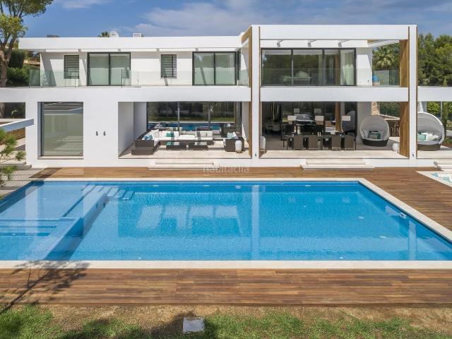 Chalet en venta en Baleares Calvià, Santa Ponça. Villa contemporánea de 6 dormitorios con piscina y jardín orientado al sur en Santa Ponça, Calvià. Chalets.