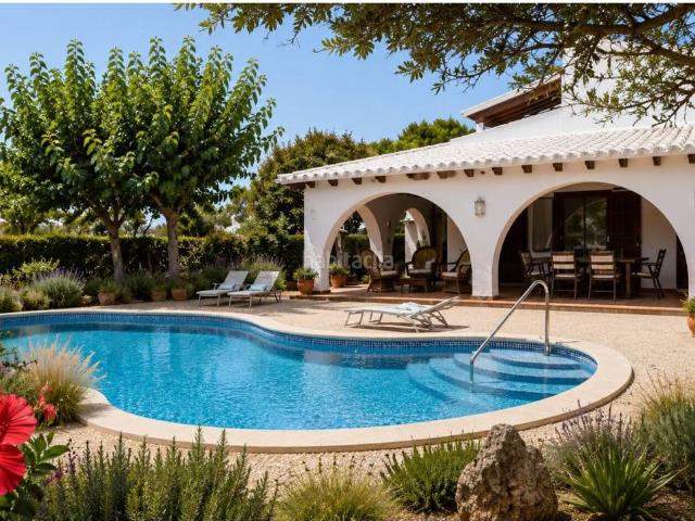 Chalet en venta en Baleares Ciutadella de Menorca, Cala Morell. Exclusiva villa mediterránea con piscina privada en Cala Morell. Chalets Ciutadella de.
