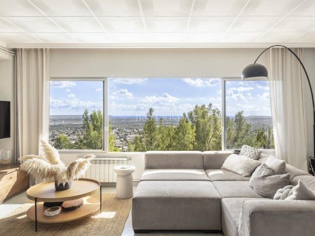 Chalet en venta en Baleares Bunyola. CHALET CON VISTAS ESPECTACULARES EN LA INCREIBLE SA FONT SECA. Chalets.