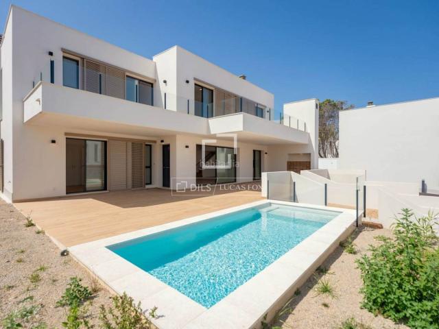 Chalet en venta en Baleares Es Mercadal, Son Parc. Villa de obra nueva de 4 dormitorios con jardín de 297 m en venta en Son Parc, Es Mercadal, Menorca. Chalets Es.
