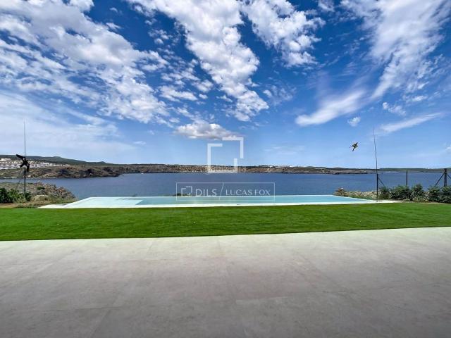 Chalet en venta en Baleares Es Mercadal, Punta Grossa. INFINITY CLIFF Nueva Promoción de 4 villas lujo frente al mar en venta en Punta Grossa, Menorca. EXCLUSIVA DE DILSLUCAS FOX. Chalets Es.