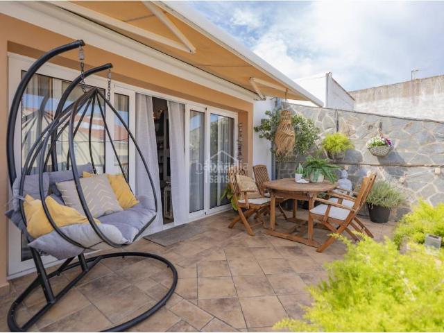 Chalet en venta en Baleares Maó Mahón, Avinguda Menorca Sínia Costabella. Duplex con garaje en el centro de Mahon, Menorca. Chalets Maó.