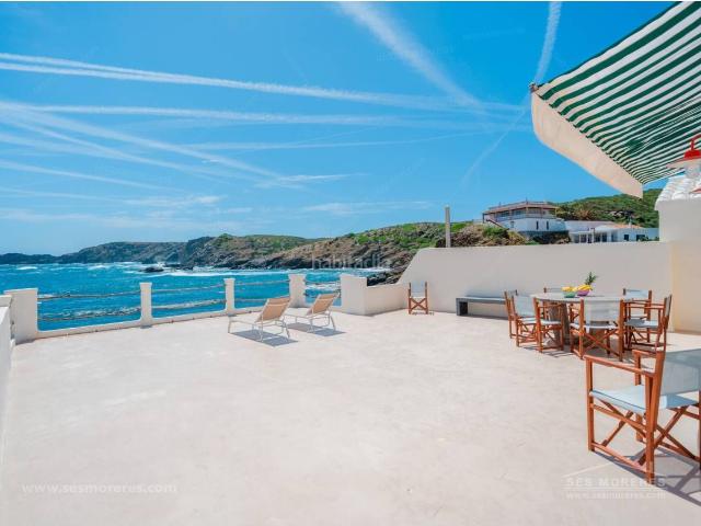 Chalet en venta en Baleares Maó Mahón, Cala Llonga Sa Mesquida. Casa de pescadores reformada en primera linea de mar. Chalets Maó.