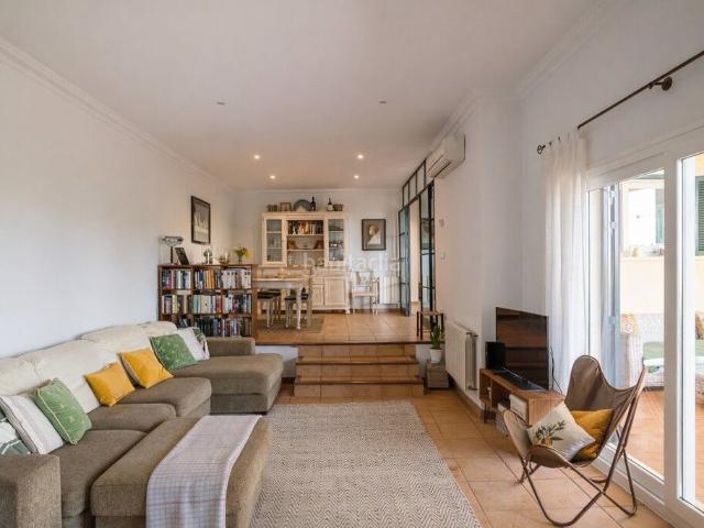 Chalet en venta en Baleares Marratxí, Pòrtol. Villa en venta con jardín y piscina nueva en Pòrtol, cerca de Palma, Mallorca. Chalets.