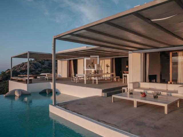 Chalet en venta en Baleares Sant Joan de Labritja. Casa villa de 8 dormitorios en venta en San Juan, Islas Baleares. Chalets Sant Joan de.