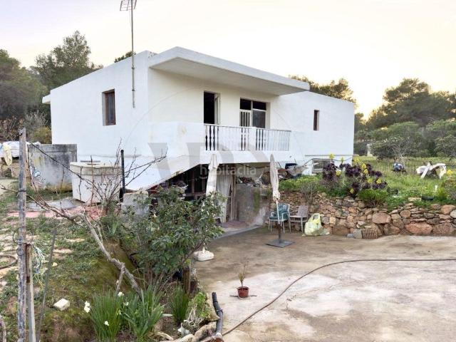 Chalet en venta en Baleares Sant Josep de sa Talaia, Cala Vedella Cala Tarida. Oportunidad Única en el Suroeste de Ibiza Proyecto de Reforma con Gran Potencial. Chalets Sant Josep de sa.