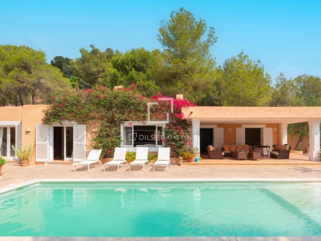 Chalet en venta en Baleares Sant Josep de sa Talaia, Sant Josep. Casa villa de 5 dormitorios en venta en San José, Islas Baleares. Chalets Sant Josep de sa.