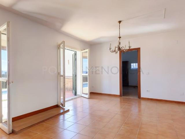 Chalet en venta en Baleares Sant Lluís, Binibèquer. Chalet en Binibèquer con vistas al mar, piscina privada y garaje. Chalets Sant.