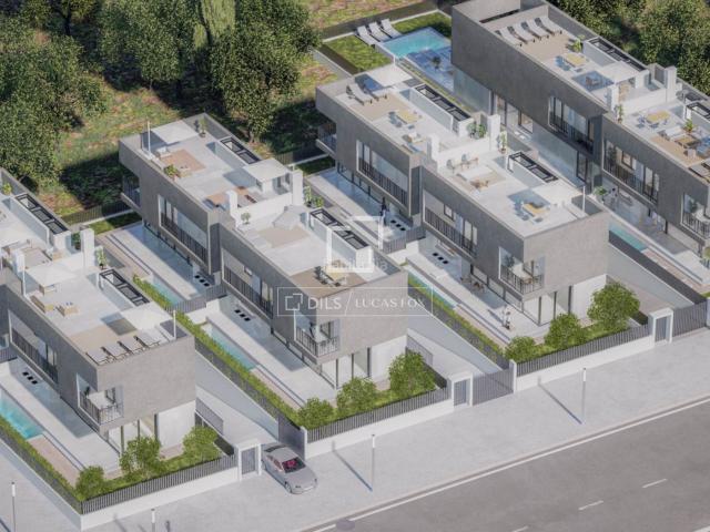 Chalet en venta en Baleares Santa Eulària, Ca Na Negreta Can Ramón. Casa villa en excelentes condiciones de 3 dormitorios con 72m de jardín en venta en Santa Eulalia. Chalets Santa.