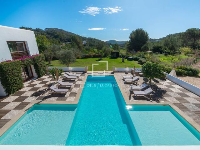 Chalet en venta en Baleares Santa Eulària, Can Furnet. Casa de 5 dormitorios en venta en Santa Eulalia, Ibiza. Chalets Santa.