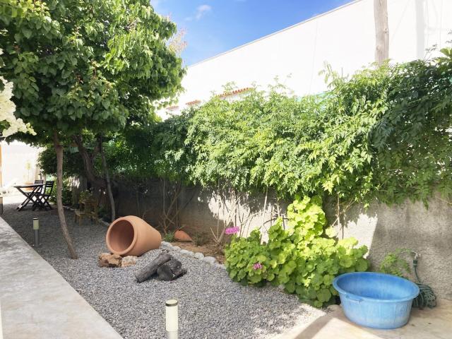 Chalet en venta en Baleares Santa Eulària, Santa Eulària des Riu. Chalet independiente en Puig den Valls, 3hab piscina. Chalets Santa.