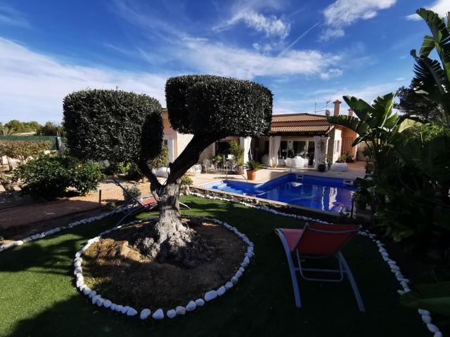 Chalet en venta en Baleares Santa Margalida, Son Serra de Marina. PRECIOSO CHALET CON PISCINA EN SON SERRA DE MARINA. Chalets Santa.