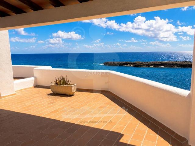 Chalet en venta en Baleares Santanyí, Cala d´Or. Villa en primera línea de mar en Es Fortí, Cala dOr. Chalets.