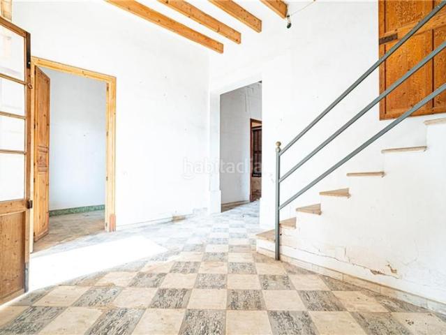 Chalet en venta en Baleares Santanyí, Santanyí Poble. Casa mallorquina con amplios jardines. Chalets.