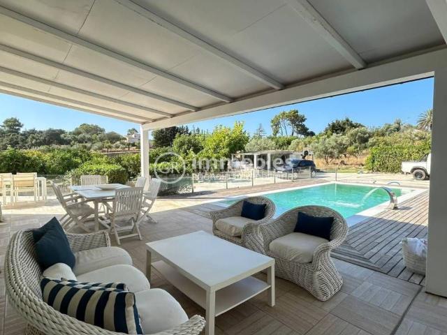 Chalet en venta en Baleares Selva. FINCA RUSTICA CON PICINA A DOS MINUTOS DE INCA. Chalets.