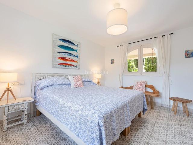 Chalet en venta en Baleares Pollença, Port de Pollença. Chalet con piscina y bonito jardín, a poca distancia del centro del Puerto de Pollensa y licencia para alquiler vacacional ETV. Chalets.