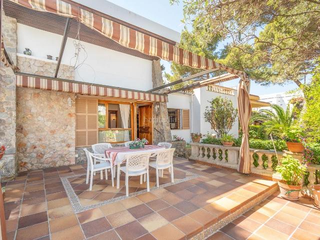 Chalet en venta en Baleares Palma de Mallorca, Les Maravelles. Chalet con piscina y jardín a 200m de la playa Sometimes, Les Meravelles Palma. Chalets Palma de.