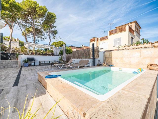 Chalet en venta en Baleares Palma de Mallorca, Les Maravelles. Chalet reformado con piscina, apartamento independiente y garaje en Las Maravillas. Chalets Palma de.